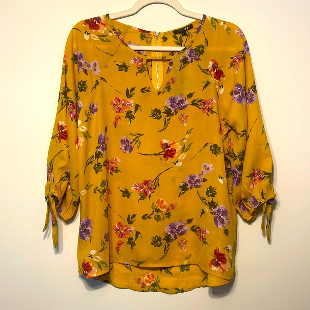 Paper moon tie sleeve blouse